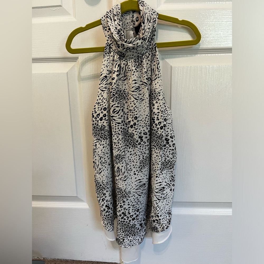 Tahari Women Cheetah Print Black White Viscose Sleeveless Blouse